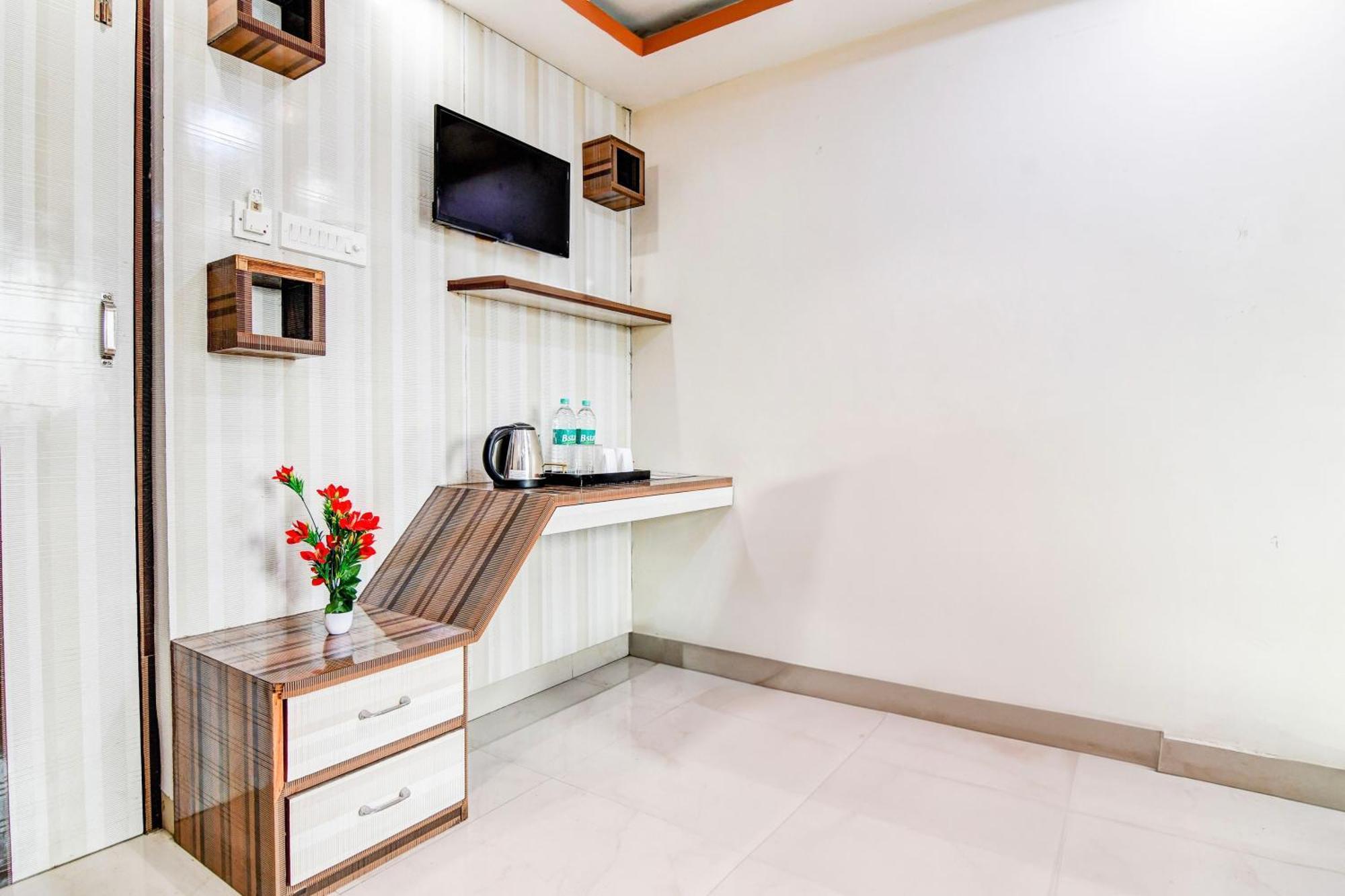 Super Hotel O Tagore Park Ruby Road Calcutta Buitenkant foto