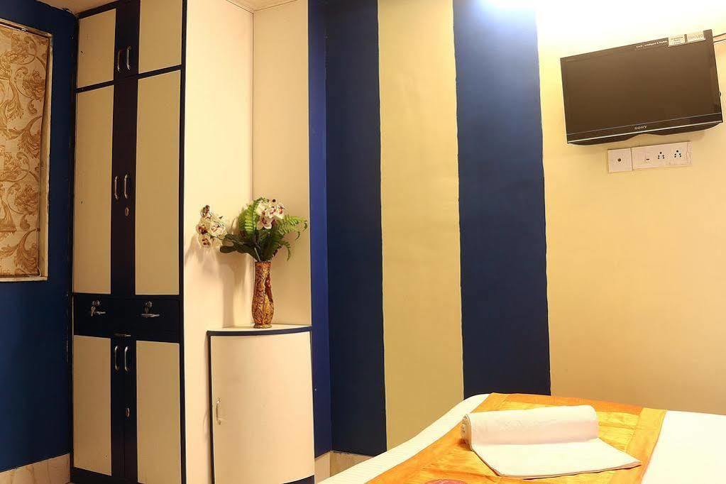 Super Hotel O Tagore Park Ruby Road Calcutta Buitenkant foto