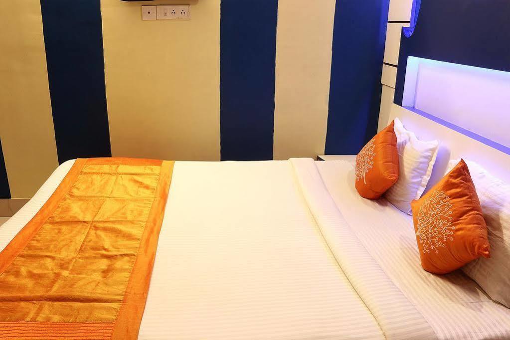 Super Hotel O Tagore Park Ruby Road Calcutta Buitenkant foto