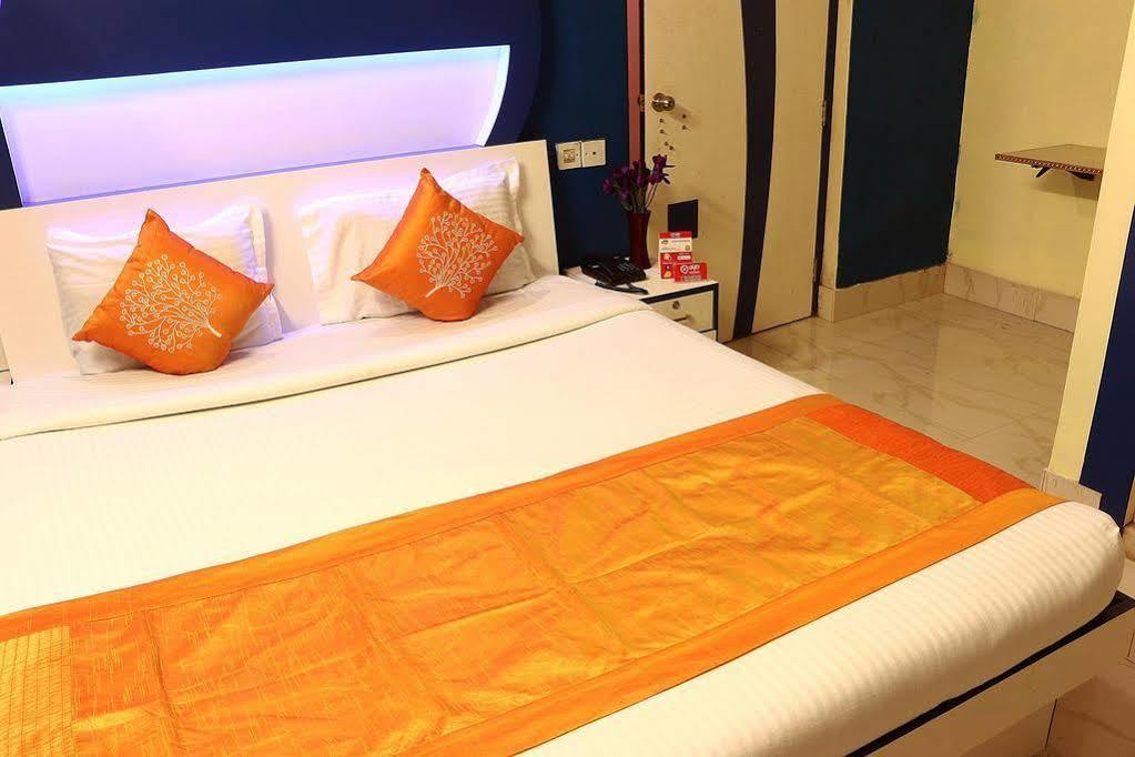 Super Hotel O Tagore Park Ruby Road Calcutta Buitenkant foto
